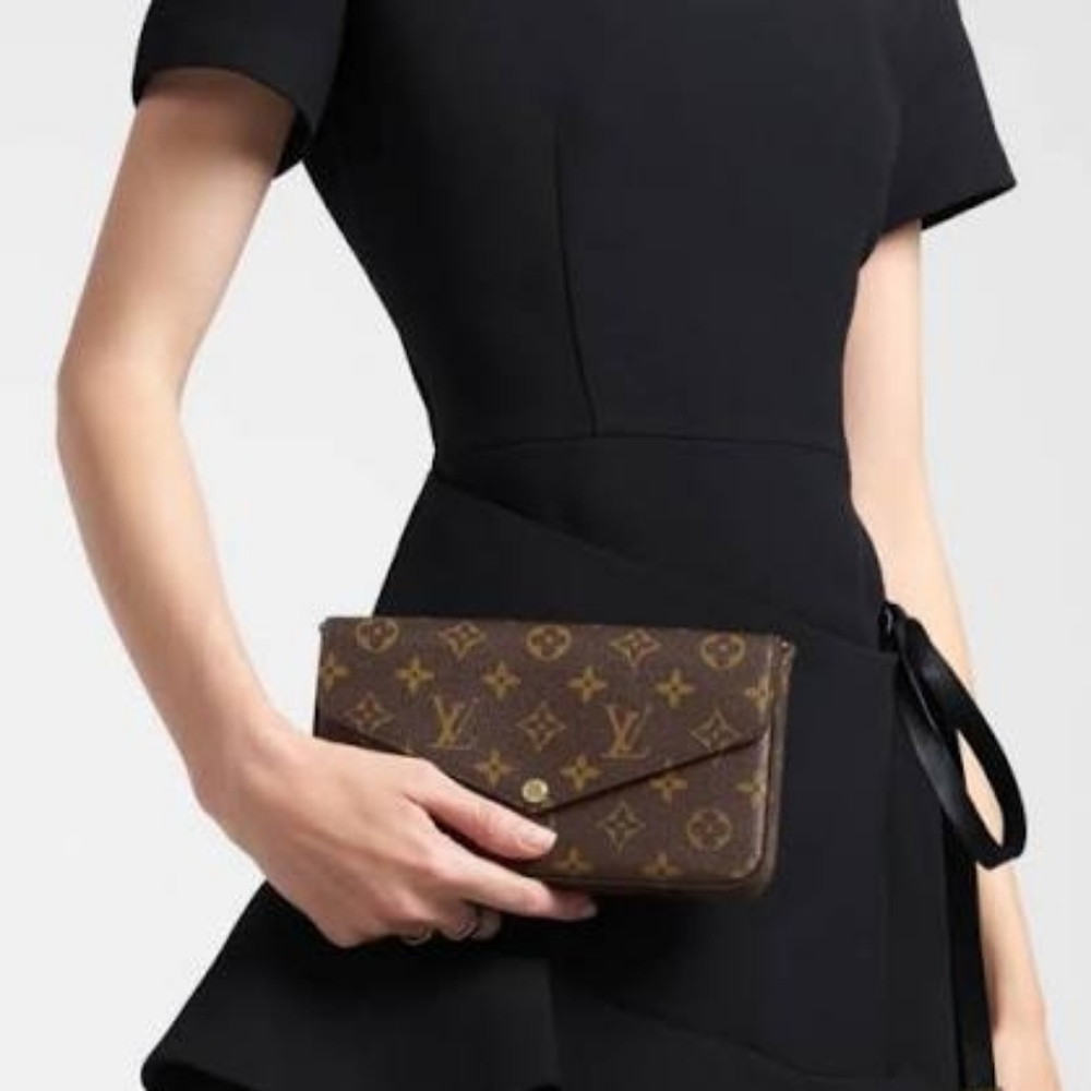 Authenticated Louis Vuitton LV Monogram Felicie Strap & Go Kaki MINT CONDITION - Picture 7 of 16